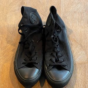 Mens Converse.